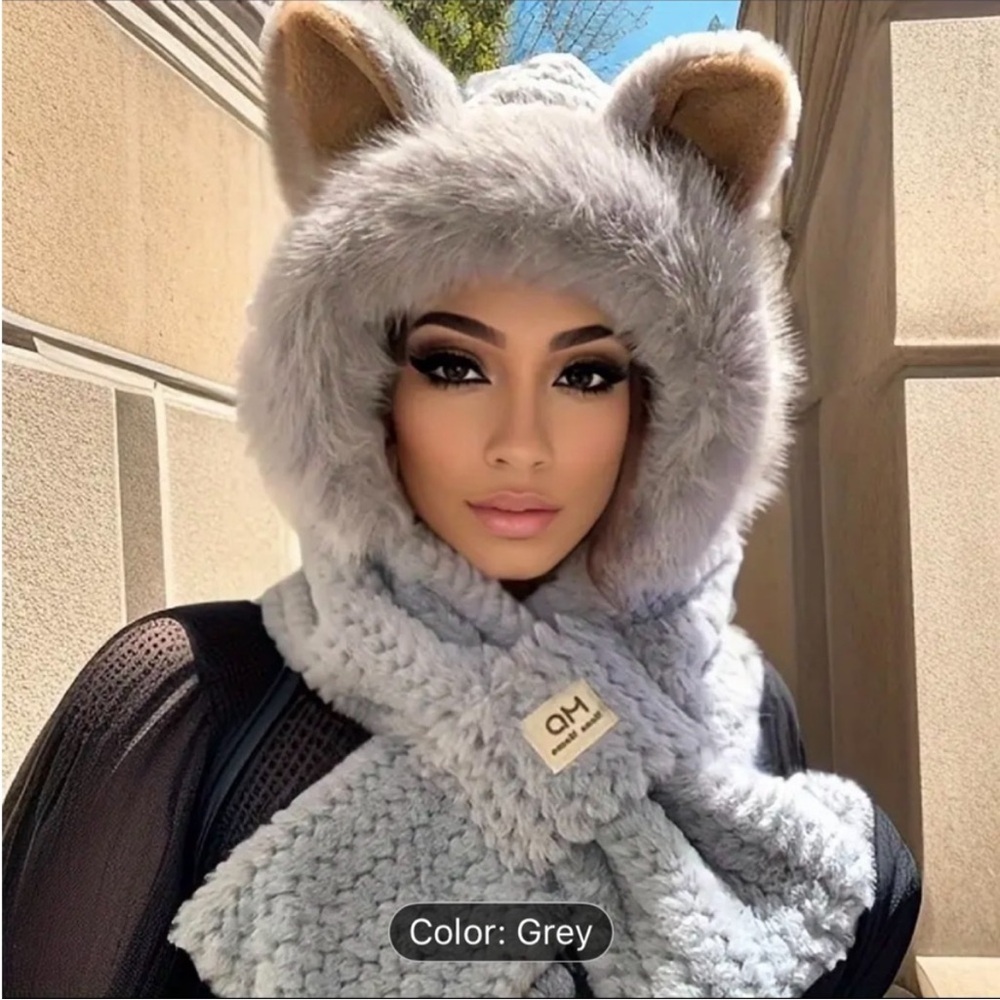 Ladies Grey Faux Fur Hooded Scarf